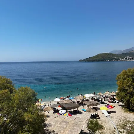 Menikos Apartments Himare Exterior photo