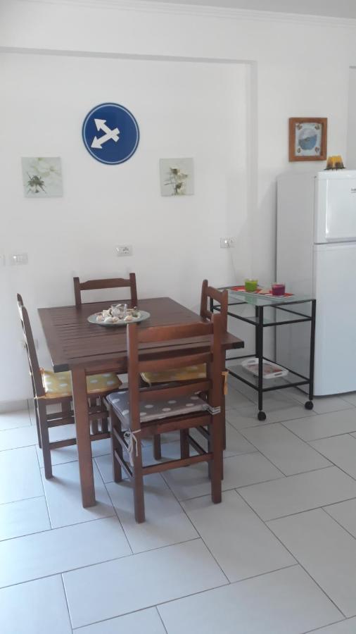 Apartment Menikos Himare