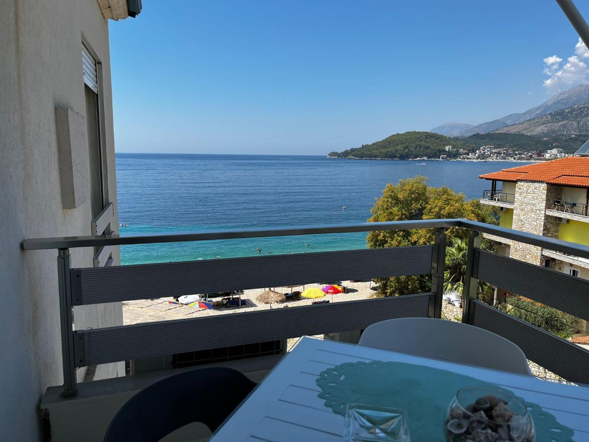 Menikos Apartment Himare