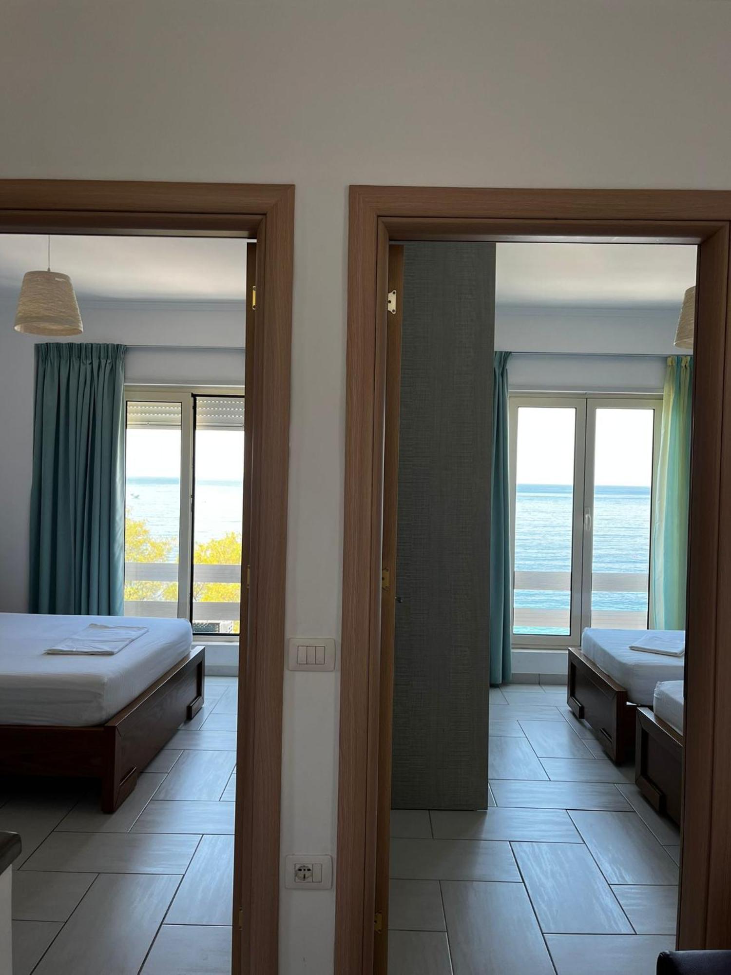 Menikos Apartment Himare