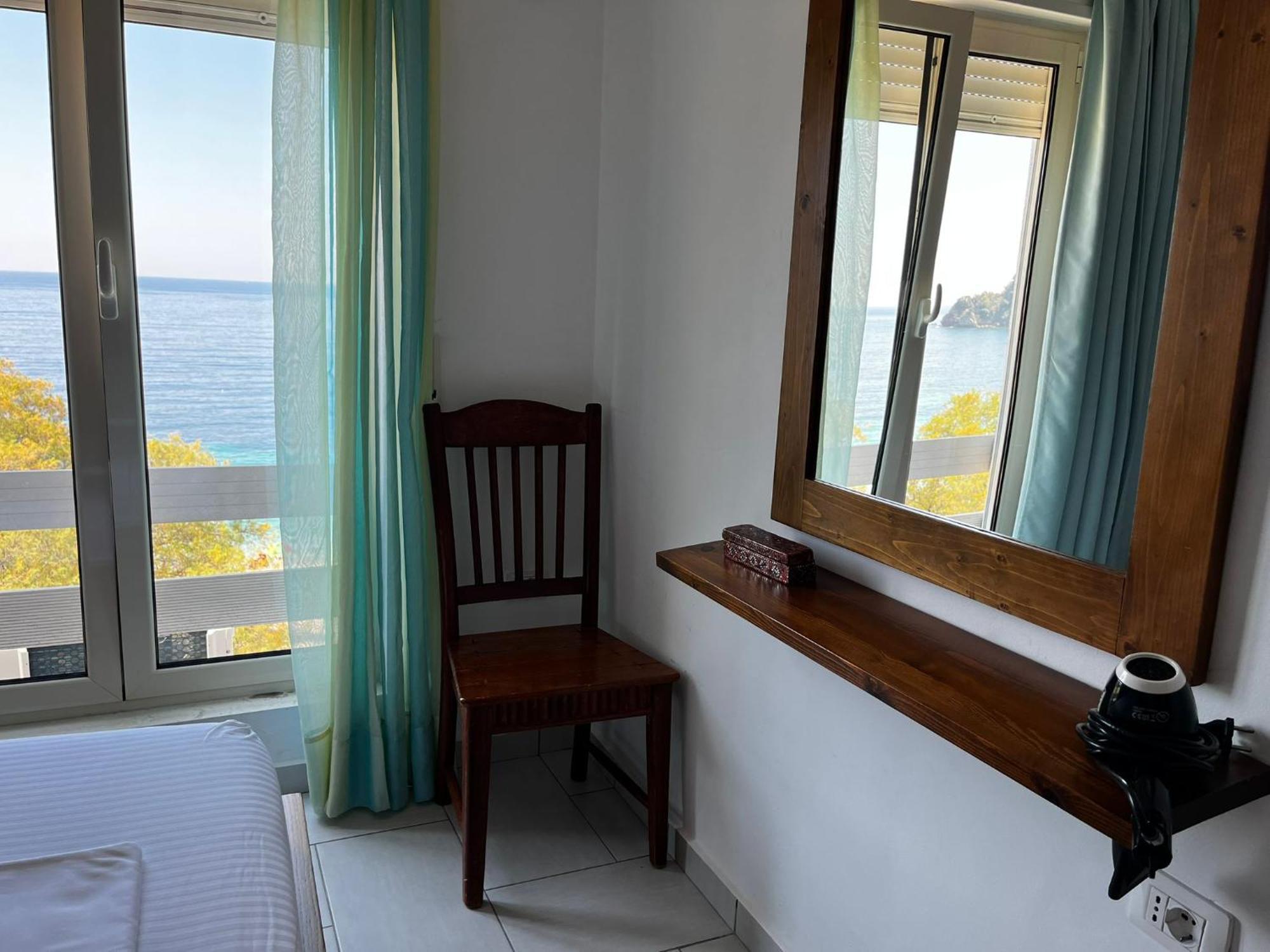 Menikos Apartment