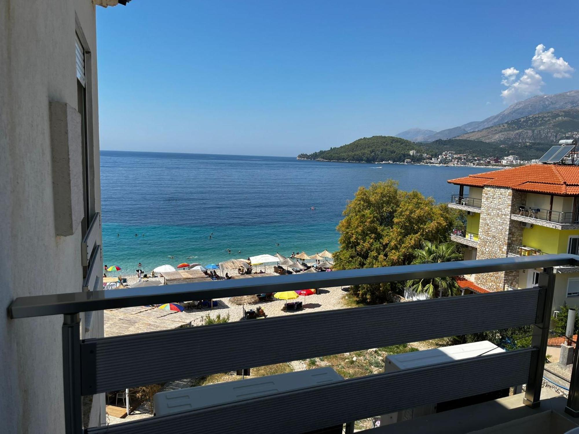 Menikos Apartment