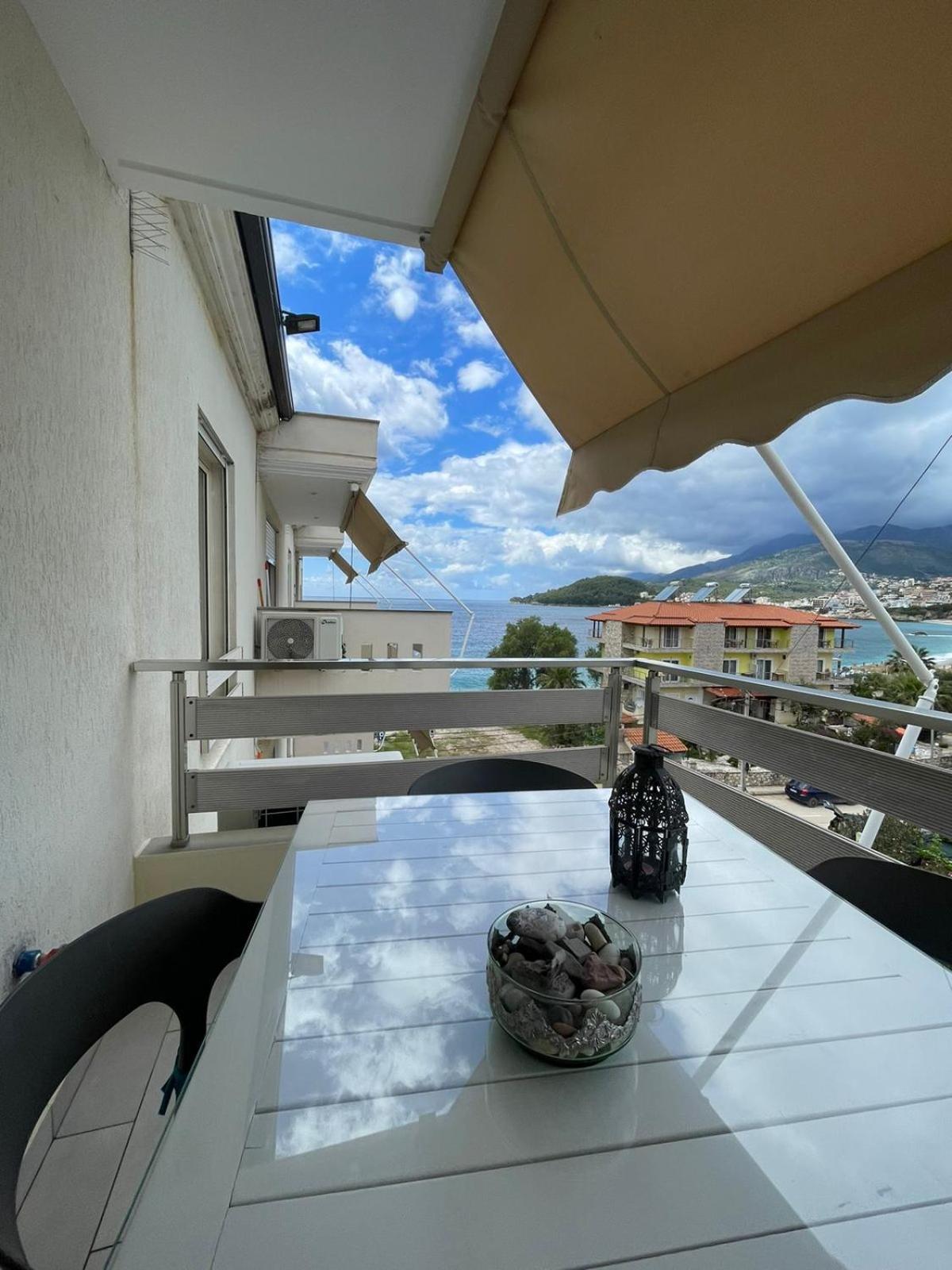 Apartment Menikos *